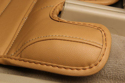 高品质通用朗逸全覆盖脚垫——皮革全包围汽车脚垫的选购与电子产品销售优势